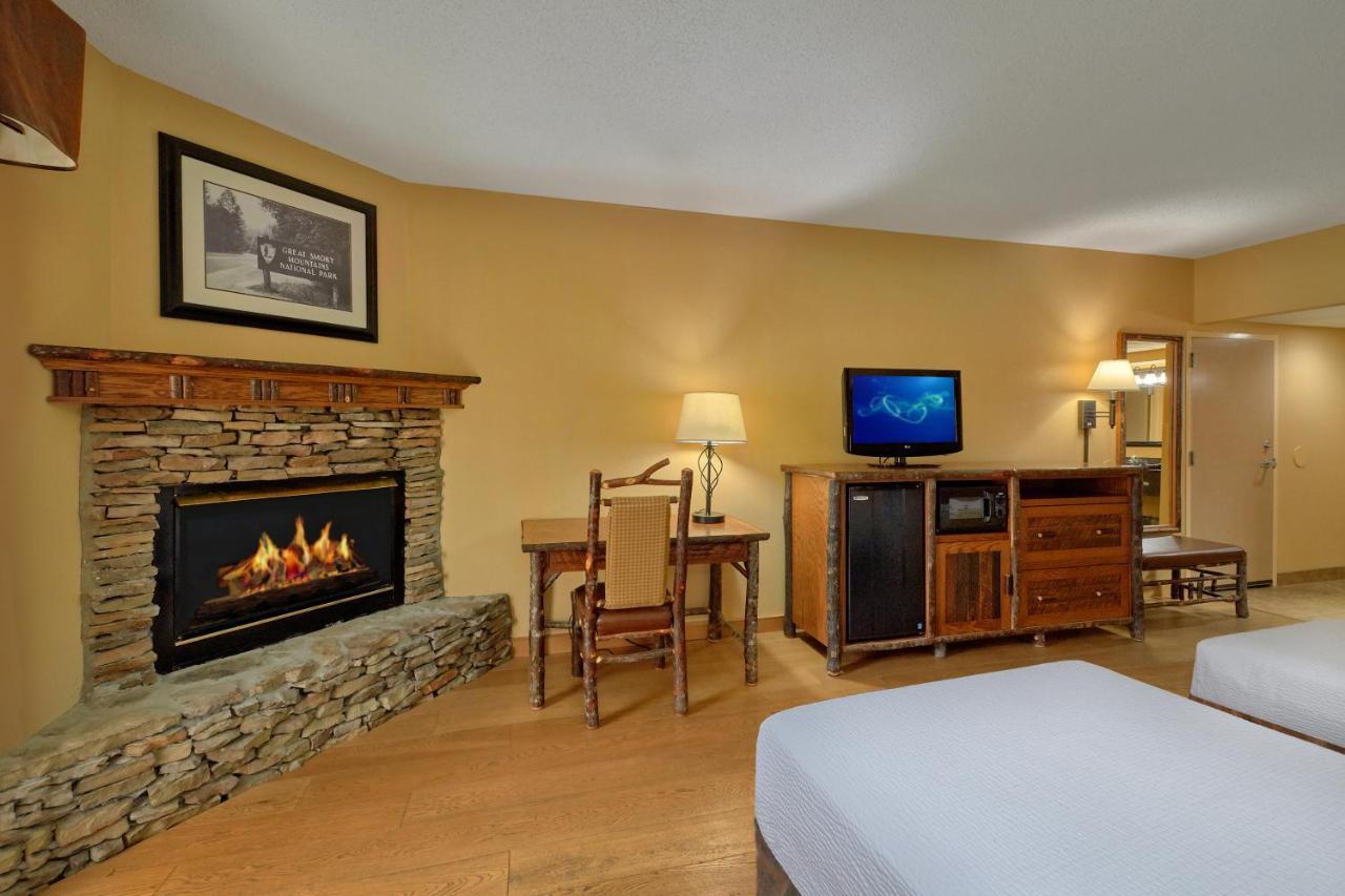 Old Creek Lodge Gatlinburg Exterior photo